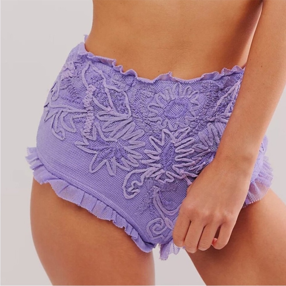 FREE PEOPLE In Bloom Bloomer Shorts NWOT